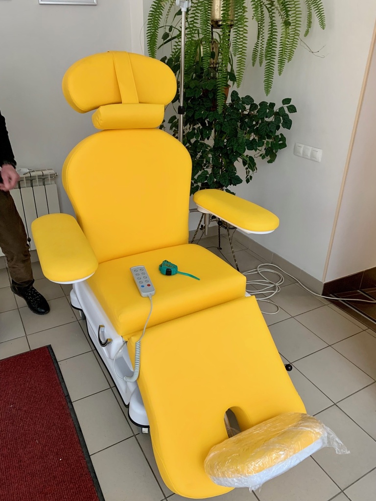 Крісло для хіміотерапії та діалізу DIA4 (жовтий колір)